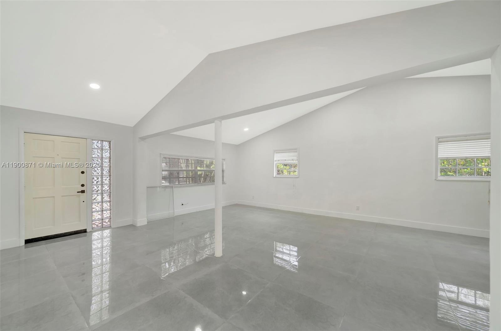 PICKWICK LAKE ESTATES SEC - Residential Lease