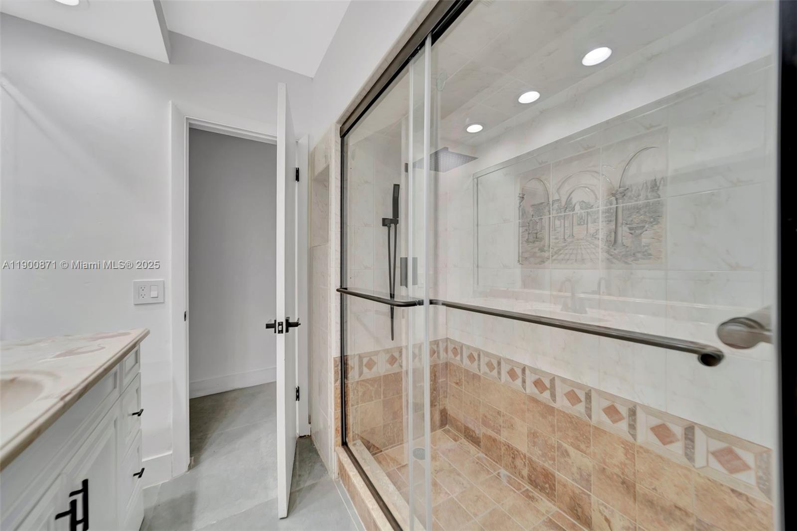 PICKWICK LAKE ESTATES SEC - Residential Lease