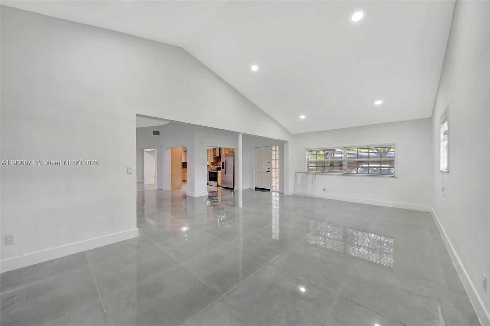 PICKWICK LAKE ESTATES SEC - Residential Lease