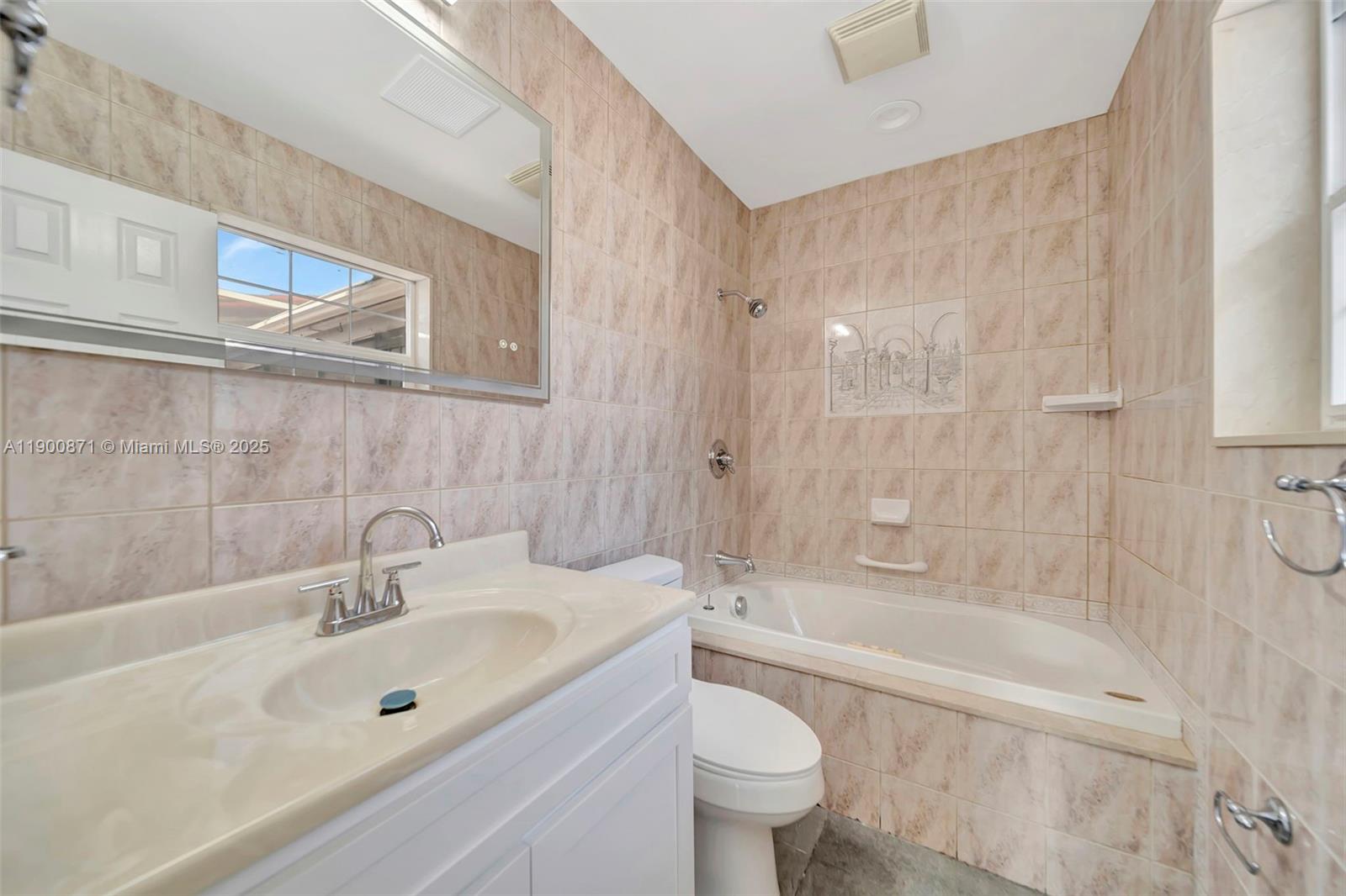 PICKWICK LAKE ESTATES SEC - Residential Lease