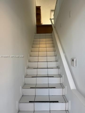 EL PRADO XIV CONDO - Residential Lease