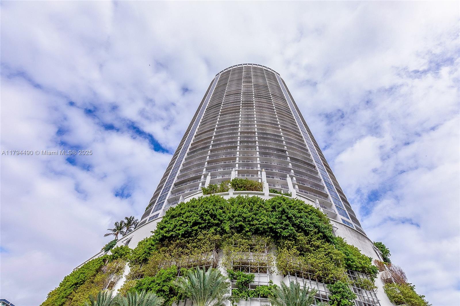 Rental Property at 1750 N Bayshore Dr 3308, Miami, Broward County, Florida - Bathrooms: 1  - $2,000 MO.