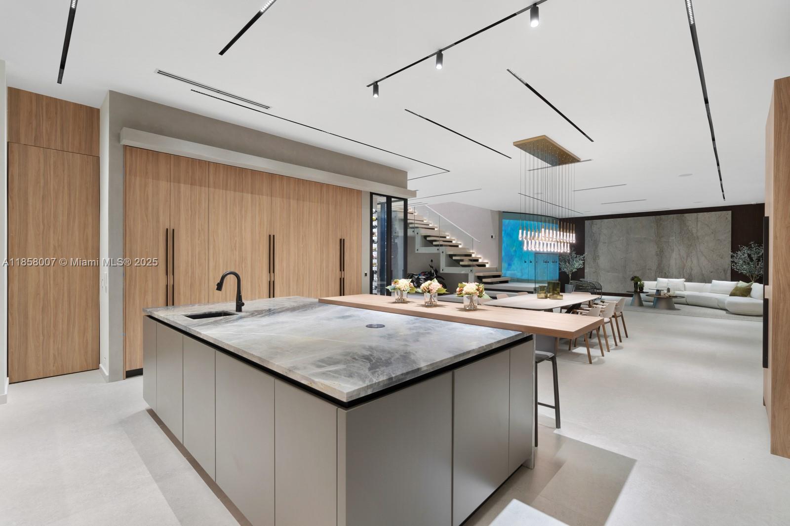 GOLDEN ISLES ESTATES - Residential