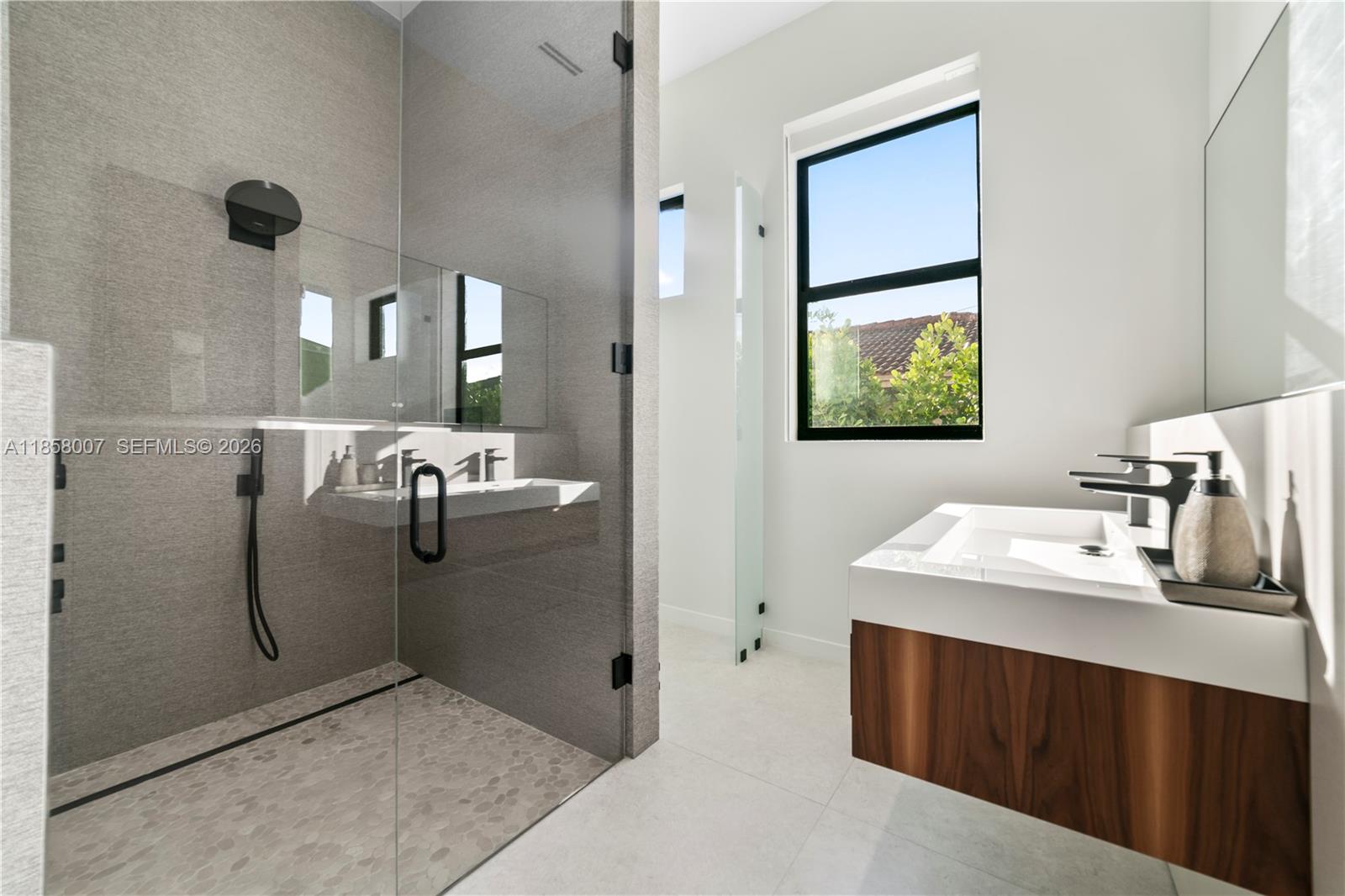 GOLDEN ISLES ESTATES - Residential