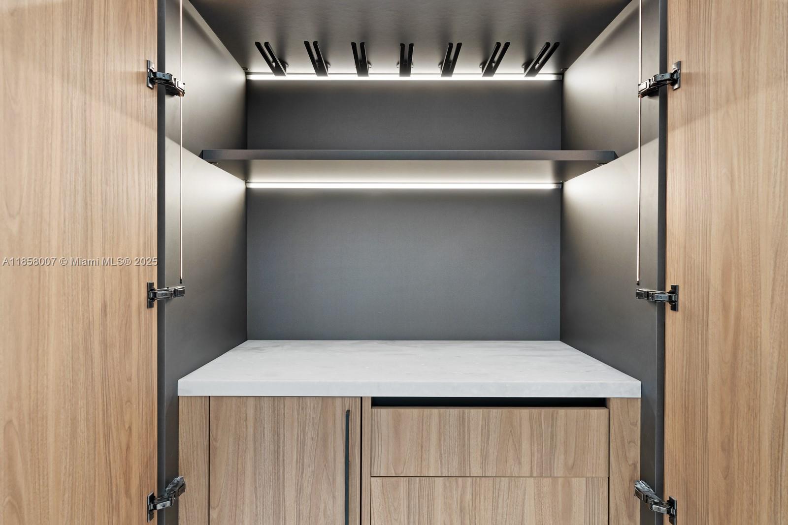 GOLDEN ISLES ESTATES - Residential