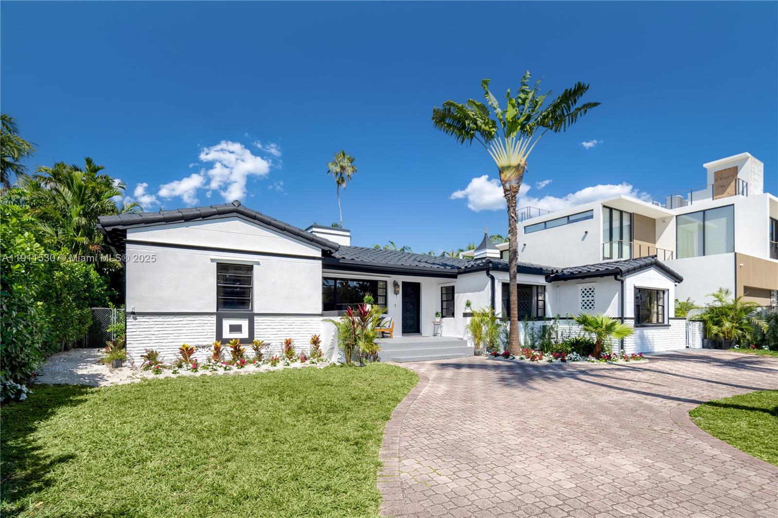 HIBISCUS ISLAND - Residential Lease