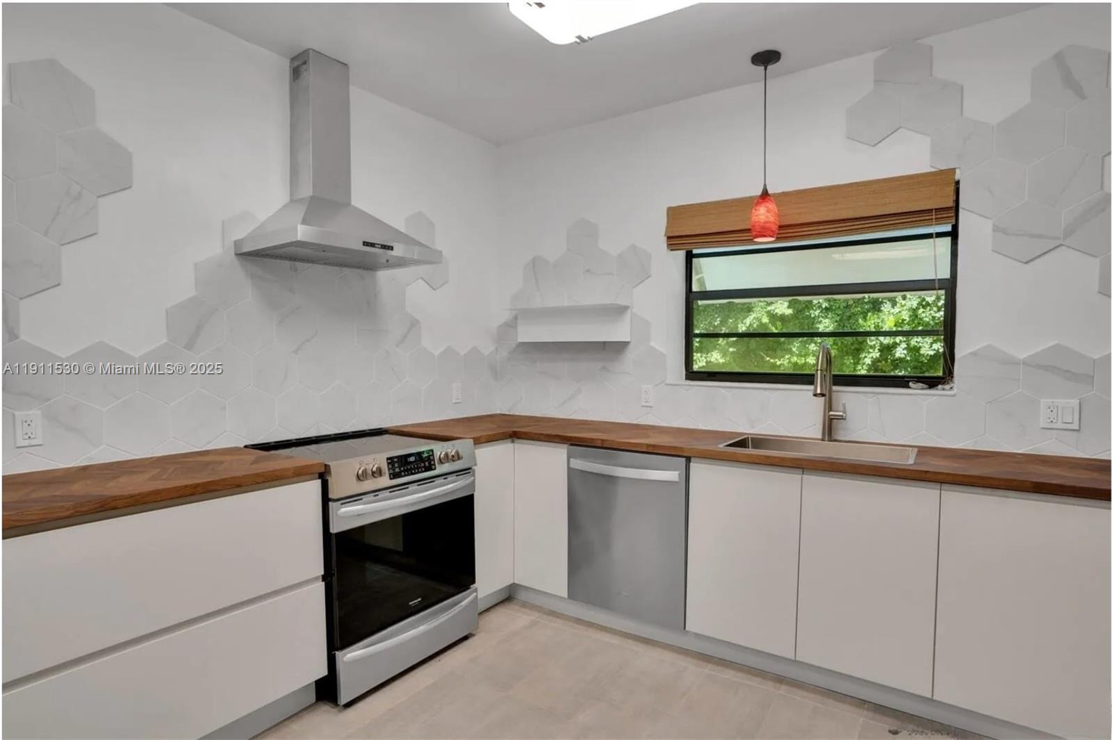 HIBISCUS ISLAND - Residential Lease