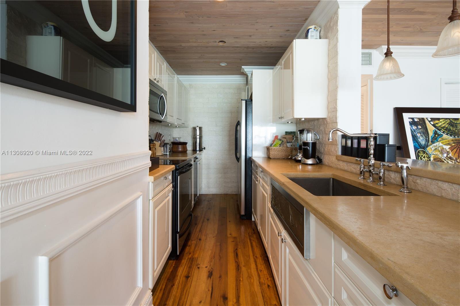 VILLAHARBOUR APTS CONDO - Residential Lease