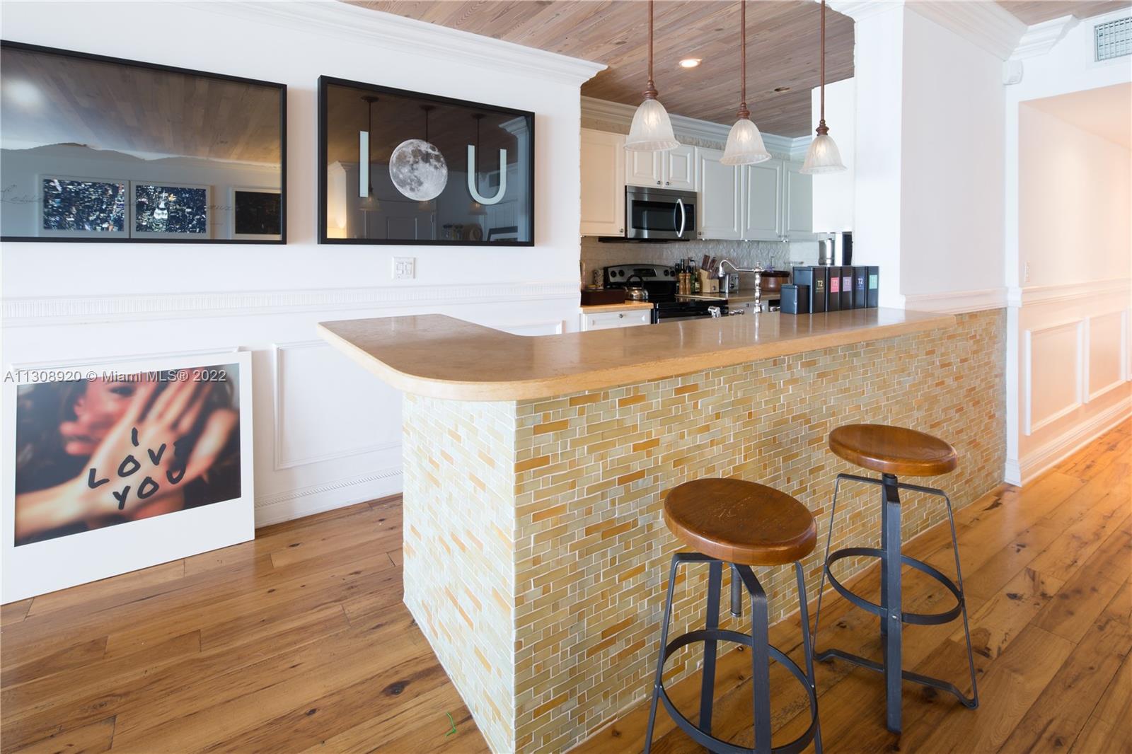 VILLAHARBOUR APTS CONDO - Residential Lease