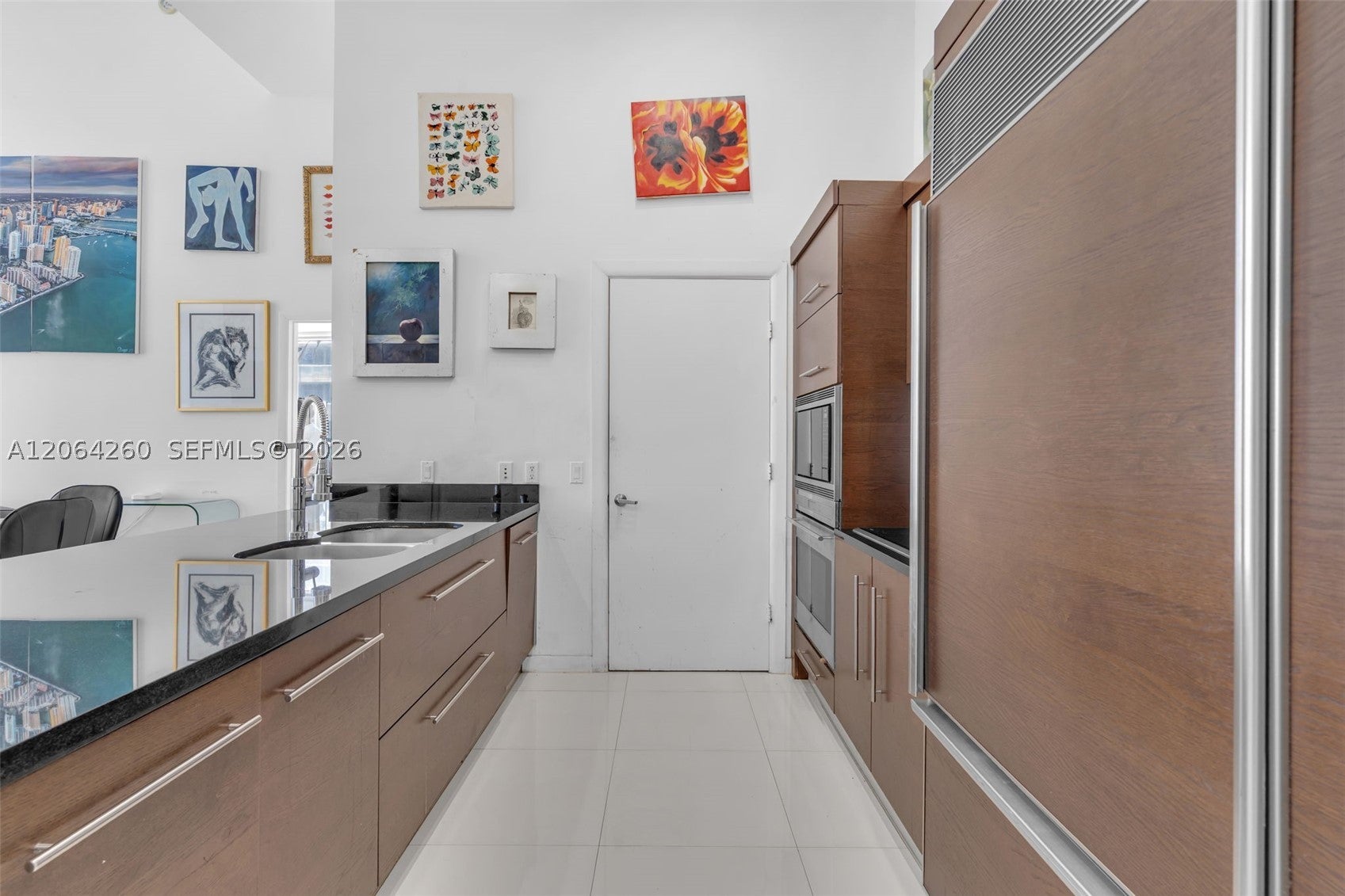475 Brickell Ave 2813