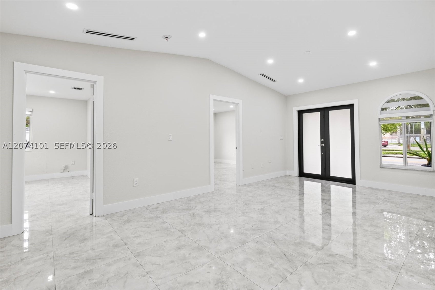 3197 W 79th Pl