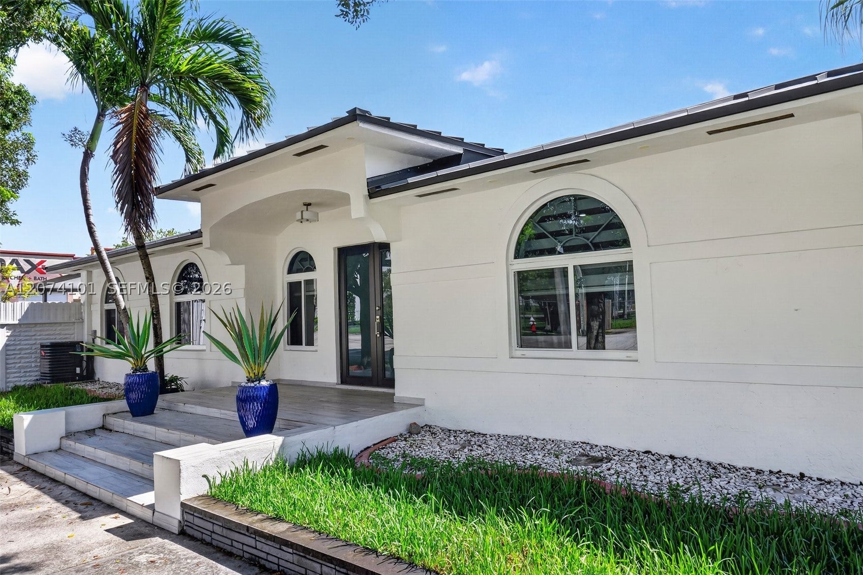 3197 W 79th Pl