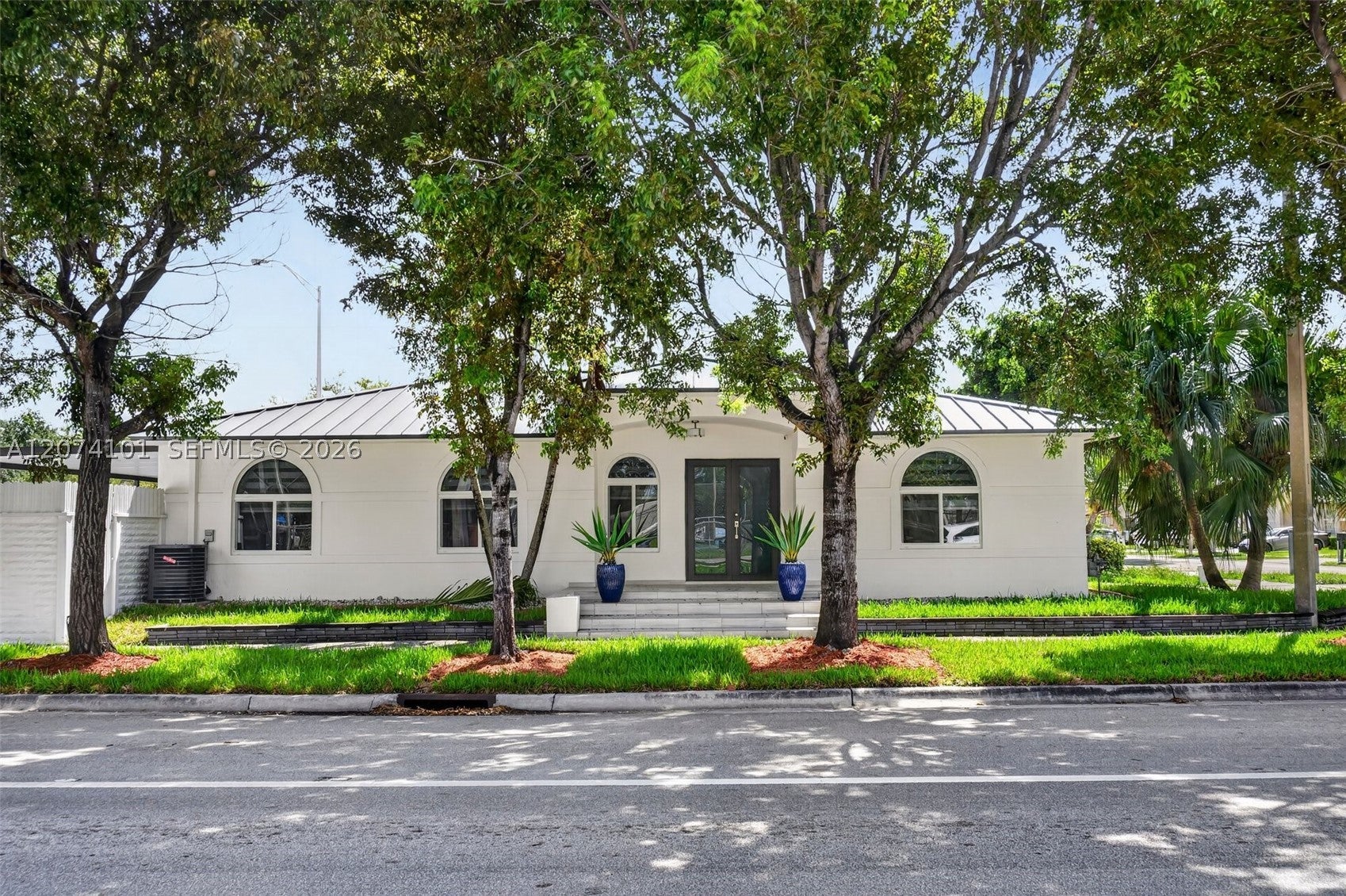 3197 W 79th Pl
