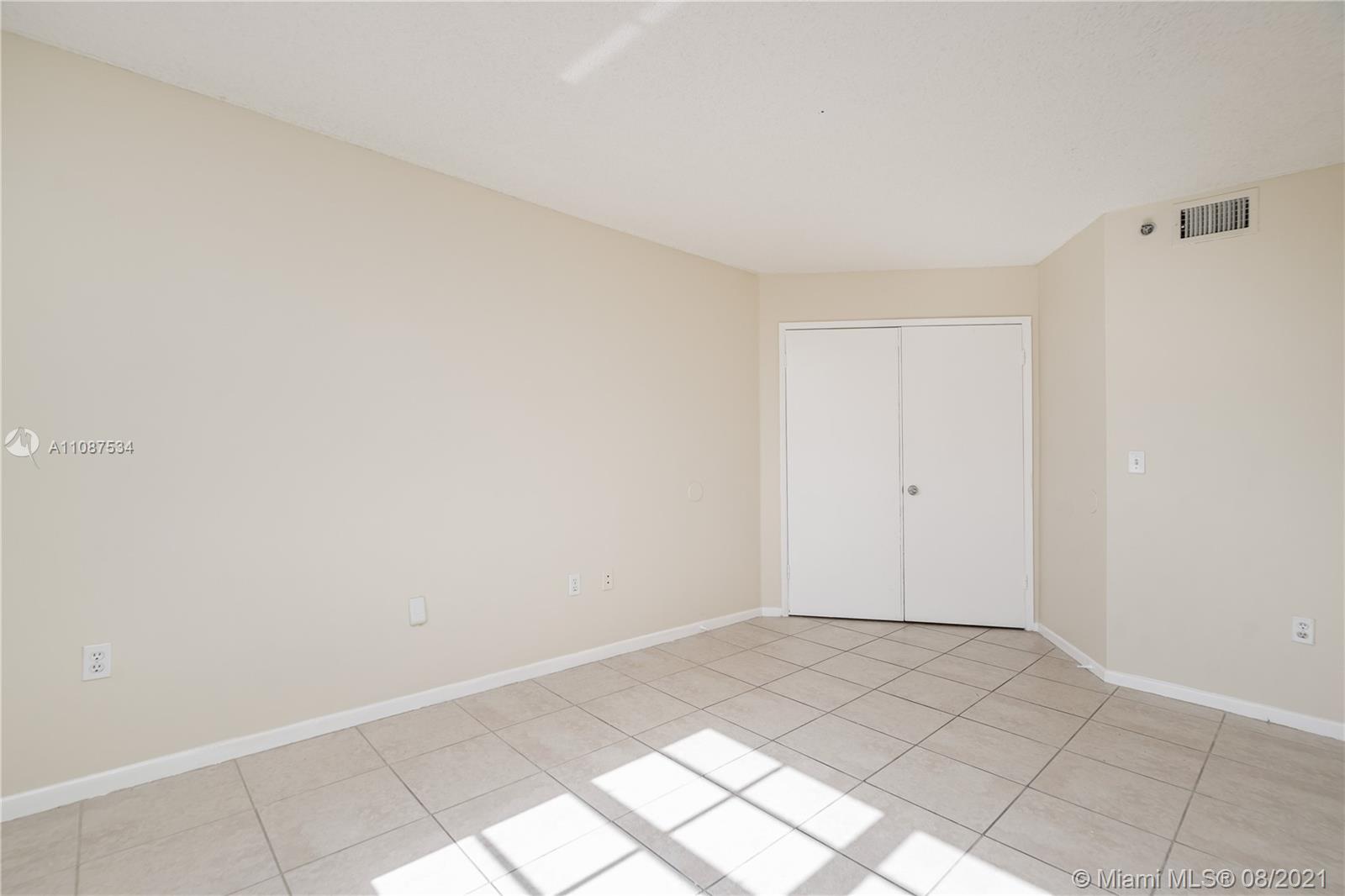 THE YACHT CLUB AT AVENTUR - Residential Lease