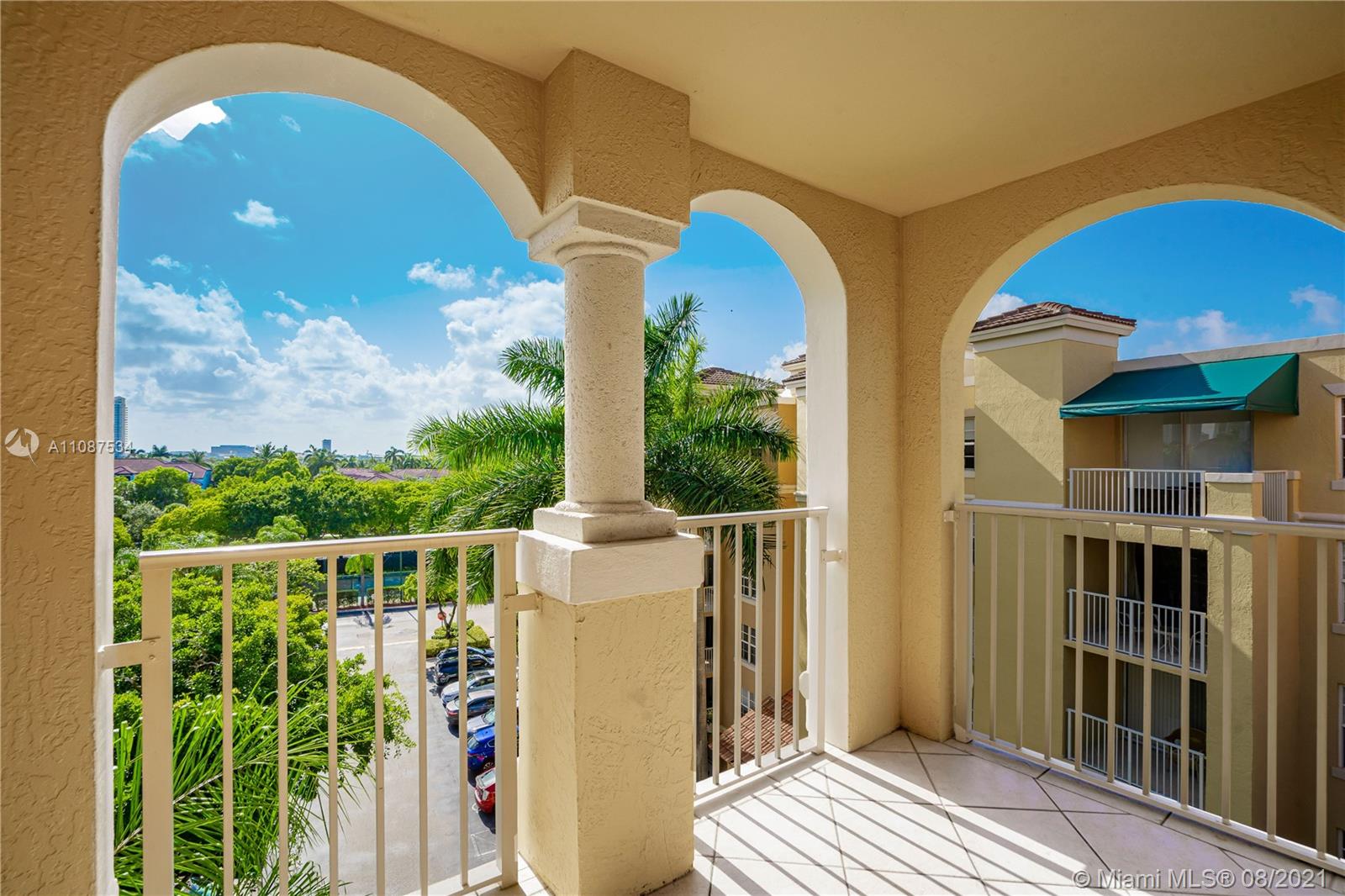 THE YACHT CLUB AT AVENTUR - Residential Lease
