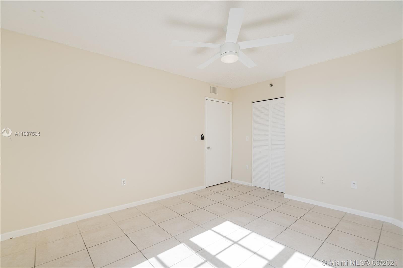 THE YACHT CLUB AT AVENTUR - Residential Lease