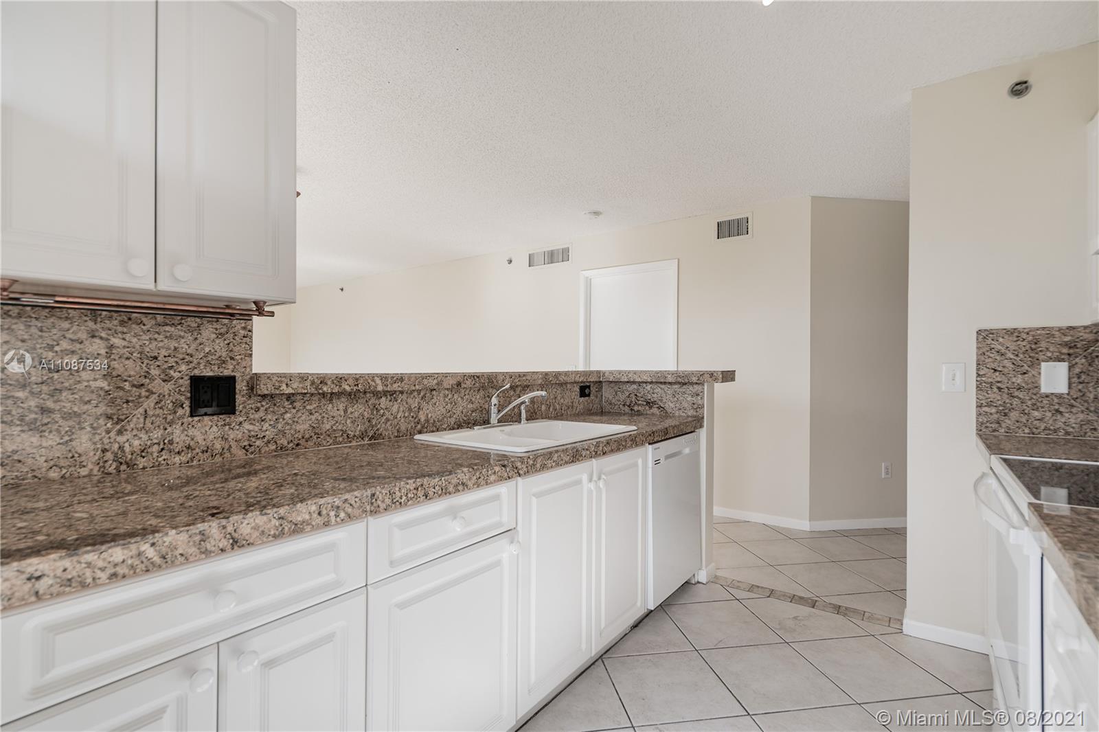 THE YACHT CLUB AT AVENTUR - Residential Lease