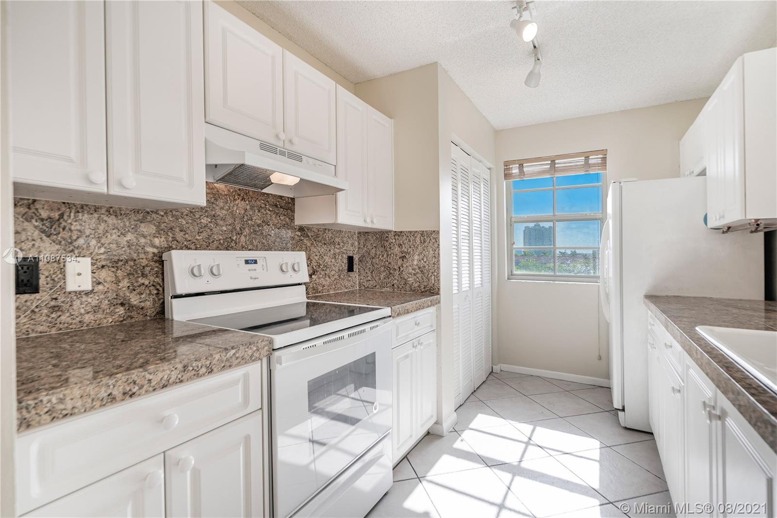 THE YACHT CLUB AT AVENTUR - Residential Lease