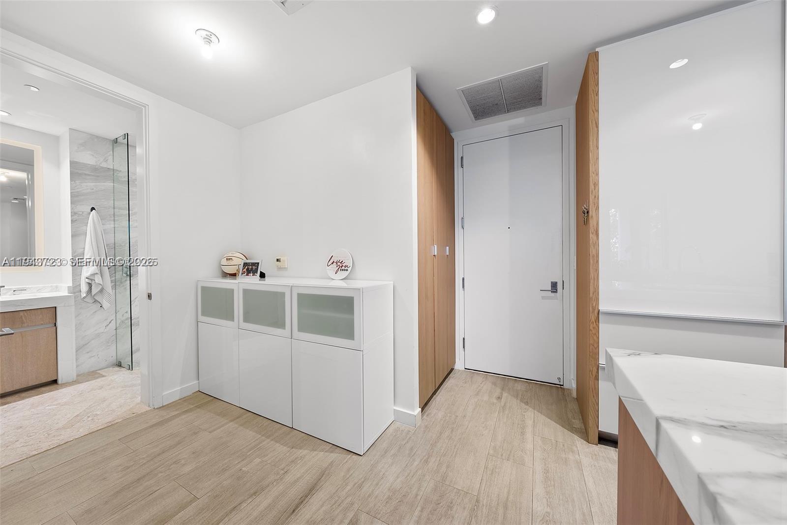 CLUB RESIDENCES AT PARK G - Residential Lease