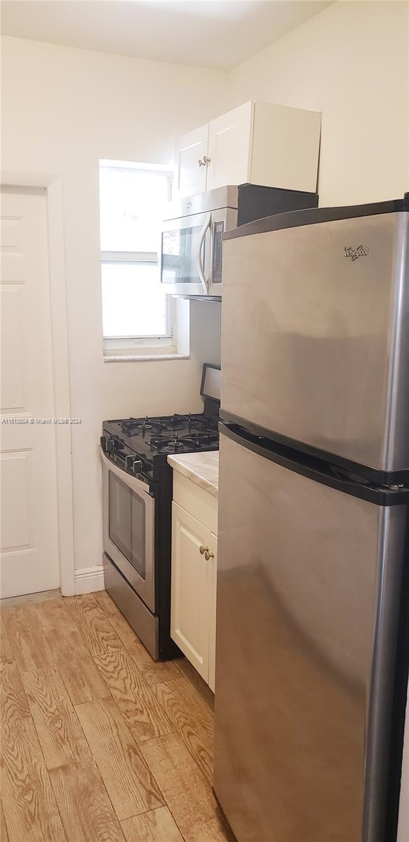 HAPPY APARTMENTS CONDO - Residential Lease