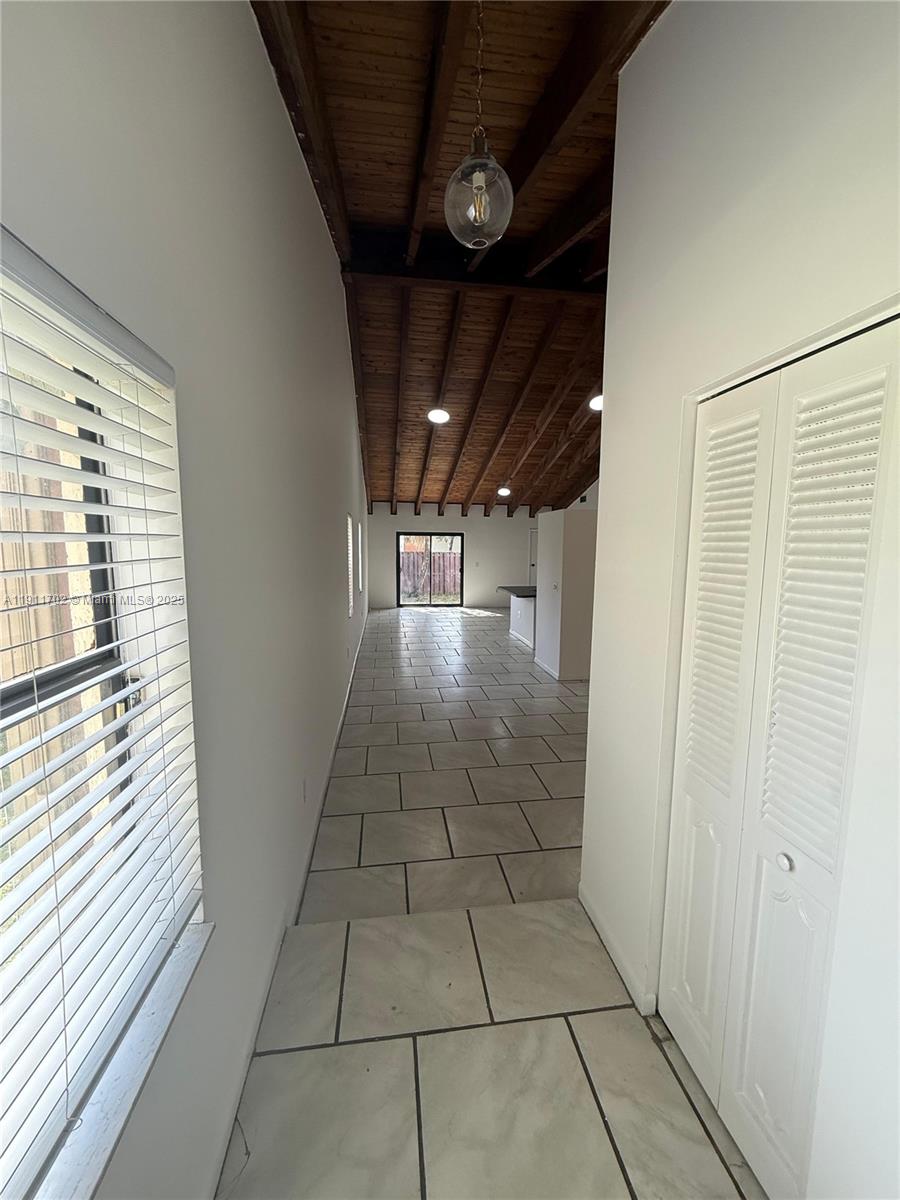 SUNRISE GOLF VILLAGE NORT - Residential Lease