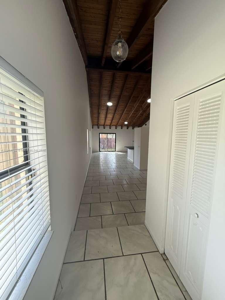 SUNRISE GOLF VILLAGE NORT - Residential Lease