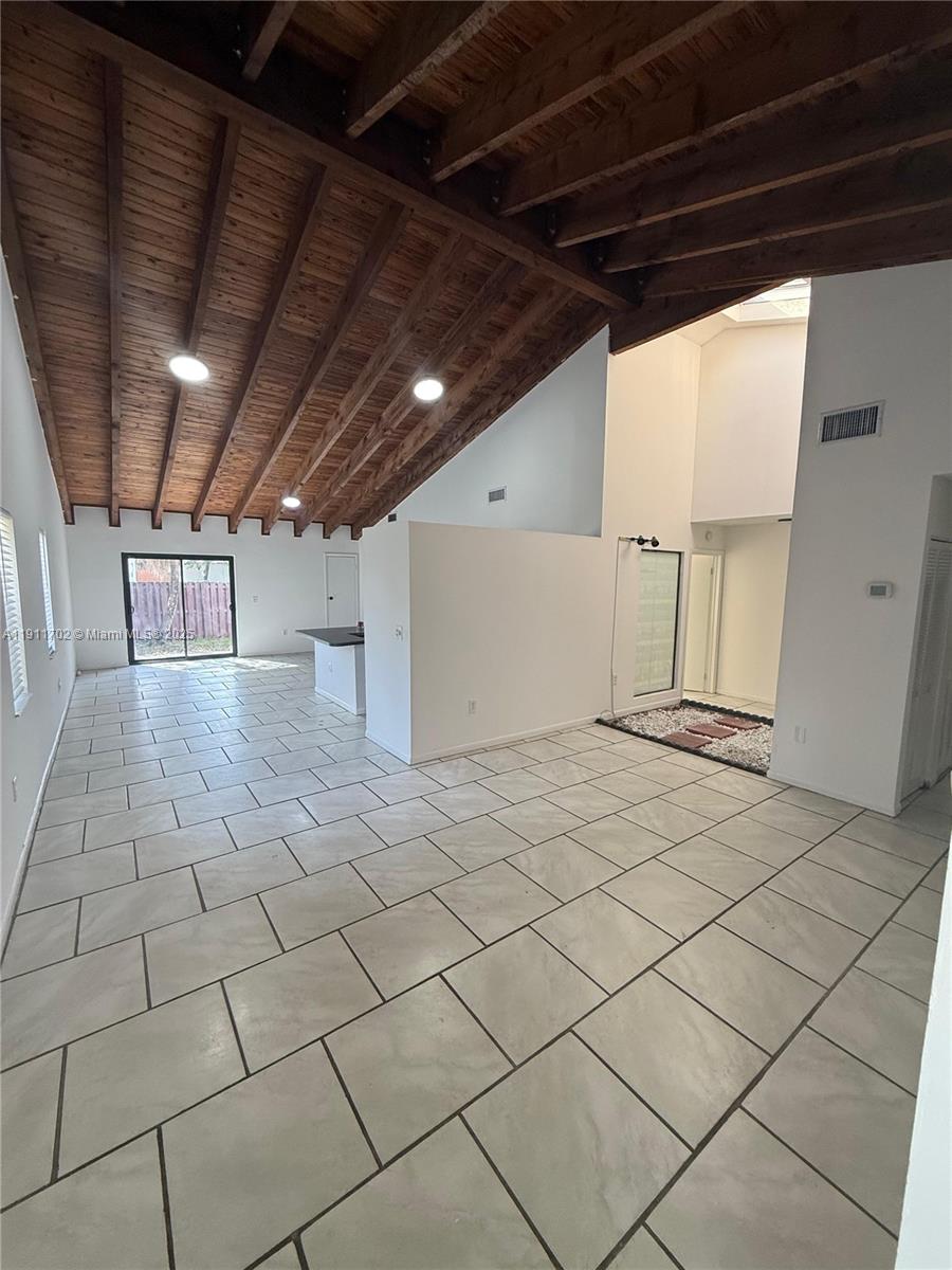 SUNRISE GOLF VILLAGE NORT - Residential Lease