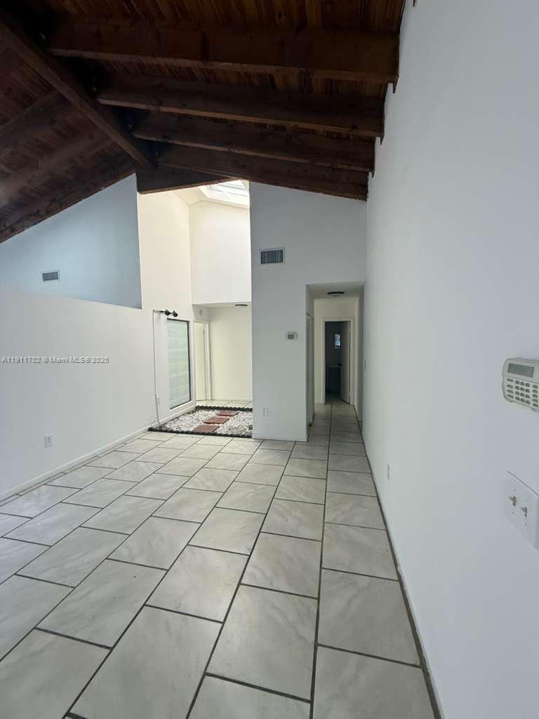 SUNRISE GOLF VILLAGE NORT - Residential Lease