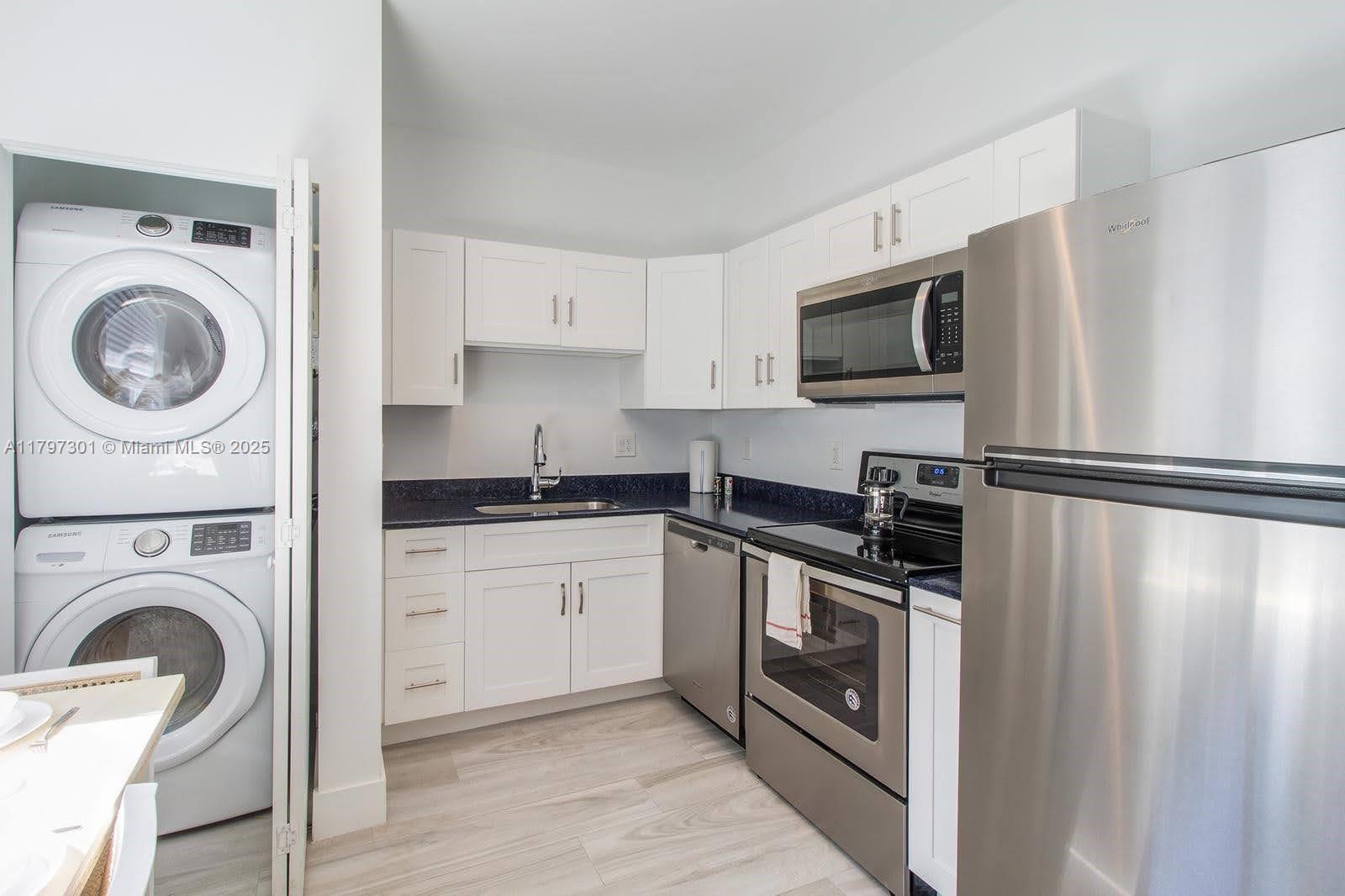 427 Nw 34th St 1, Miami, Broward County, Florida - 1 Bedrooms  
1 Bathrooms - 