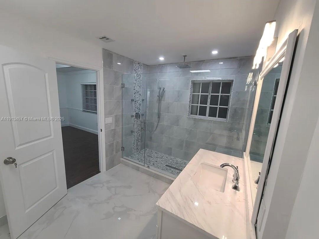 PRECIOUS HOMES AT TWIN - Residential Lease