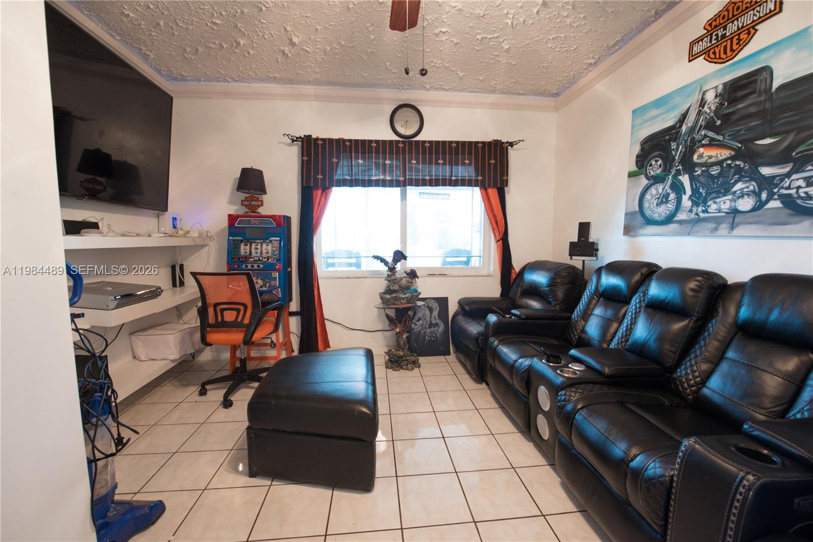 MOWRY DRIVE ESTATES - Residential