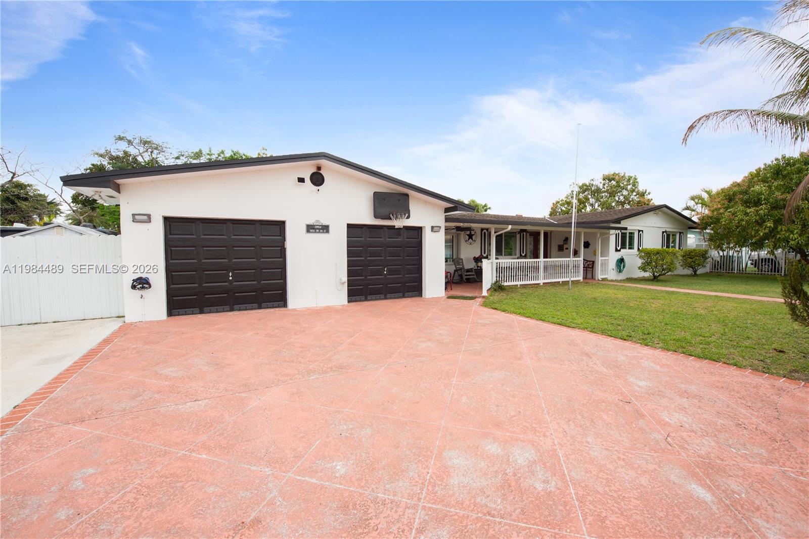 MOWRY DRIVE ESTATES - Residential