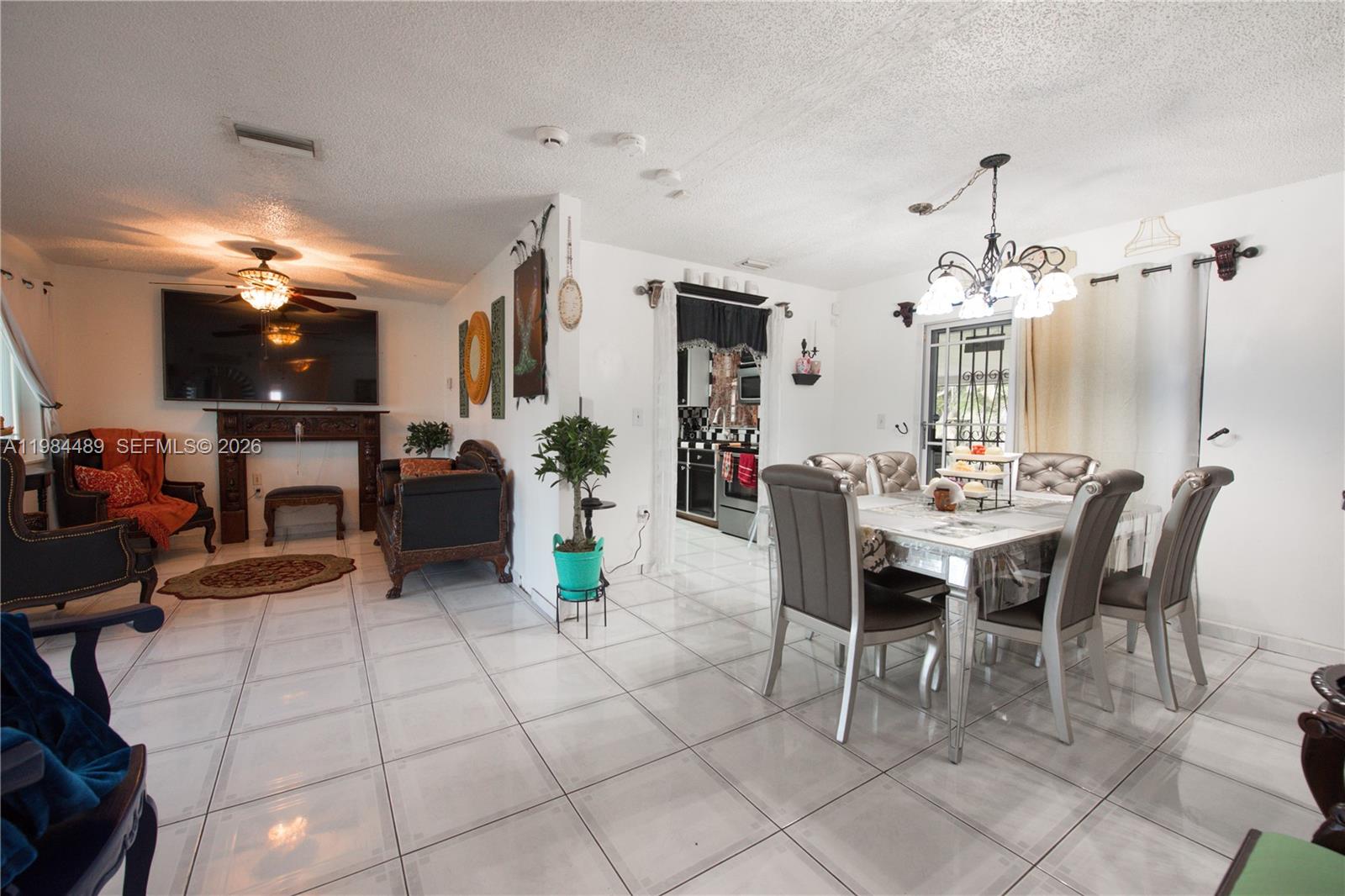 MOWRY DRIVE ESTATES - Residential