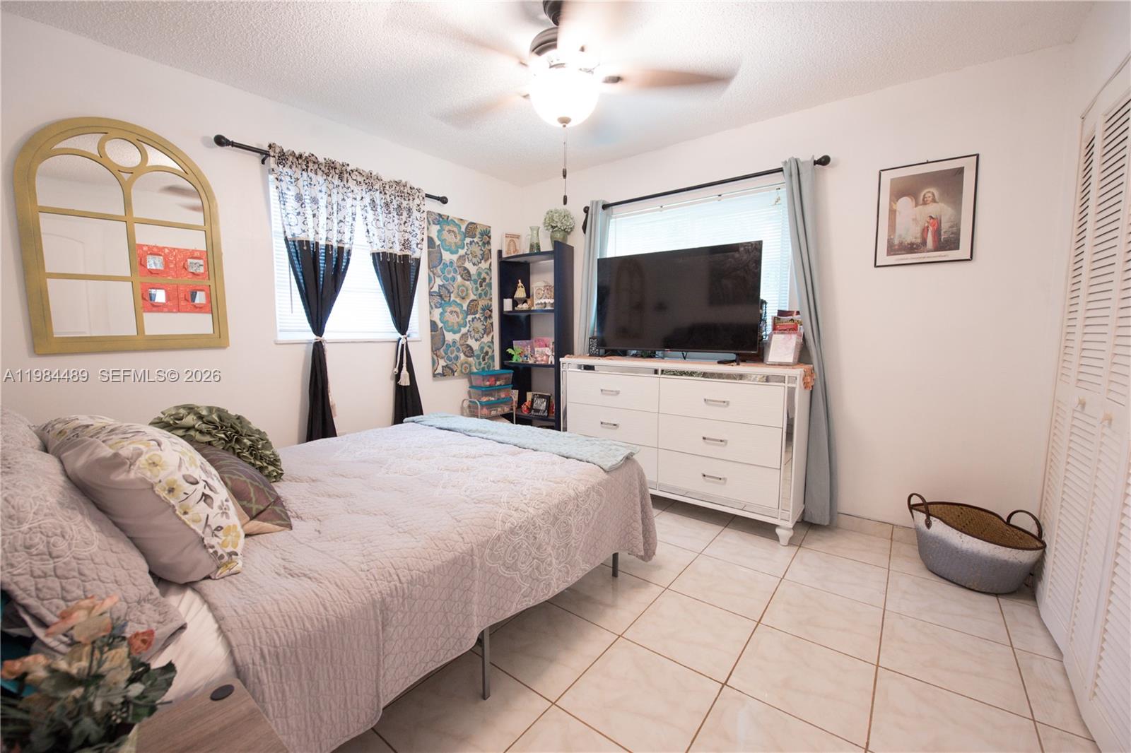 MOWRY DRIVE ESTATES - Residential