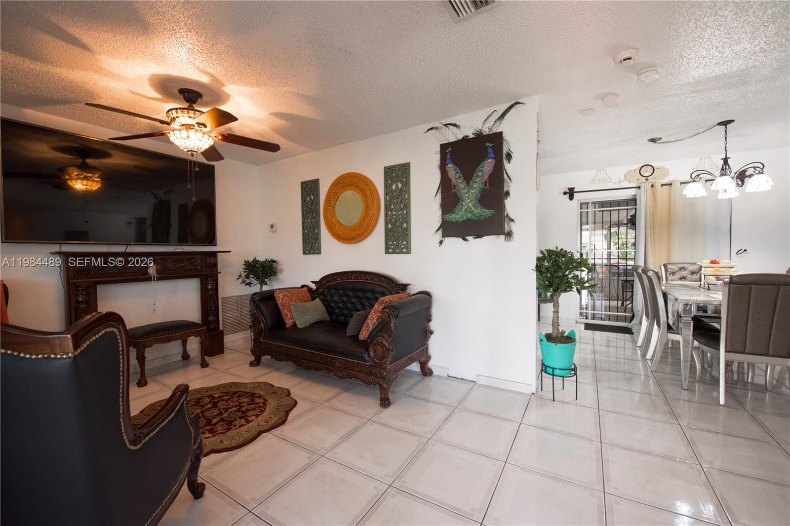 MOWRY DRIVE ESTATES - Residential