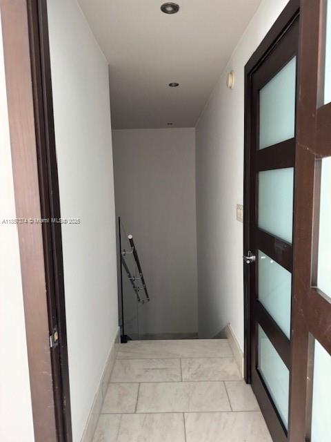 BEACH CLUB CONDO - Residential Lease