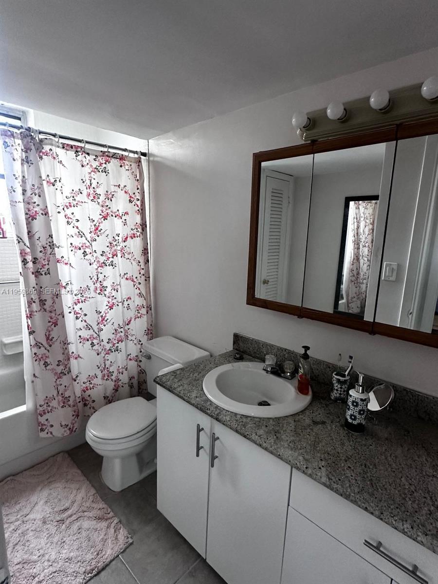 THIRD MOORINGS CONDO - Residential