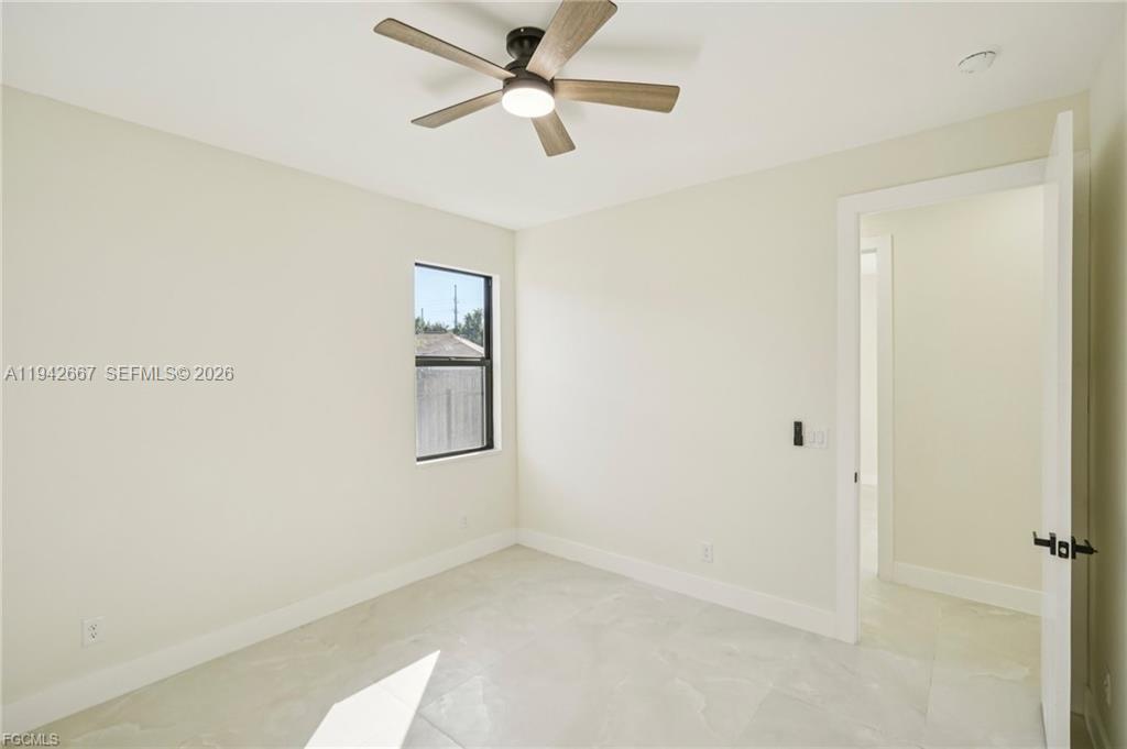 CAPE CORAL - Residential