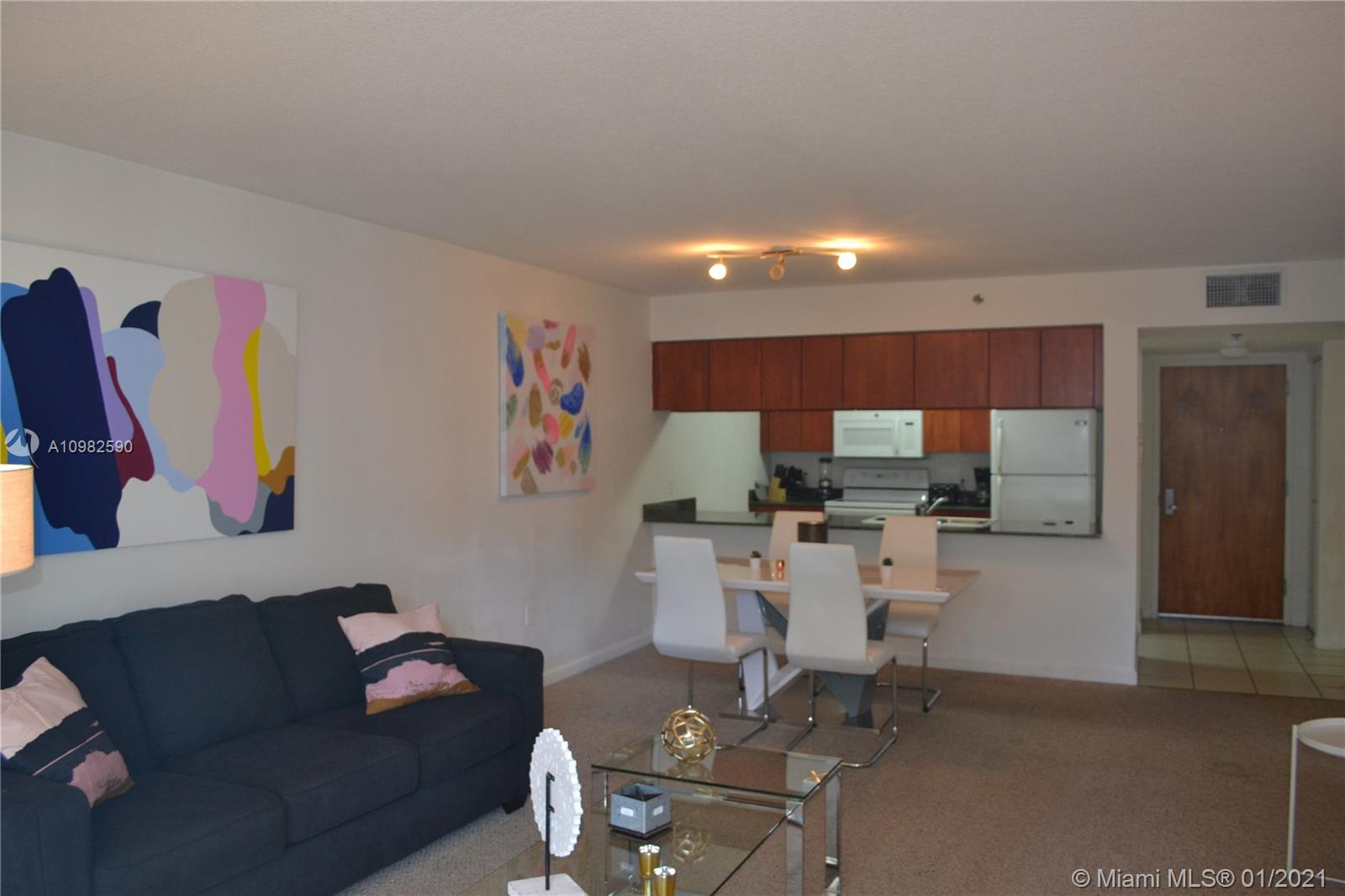 THE CLUB AT BRICKELL BAY - Residential Lease