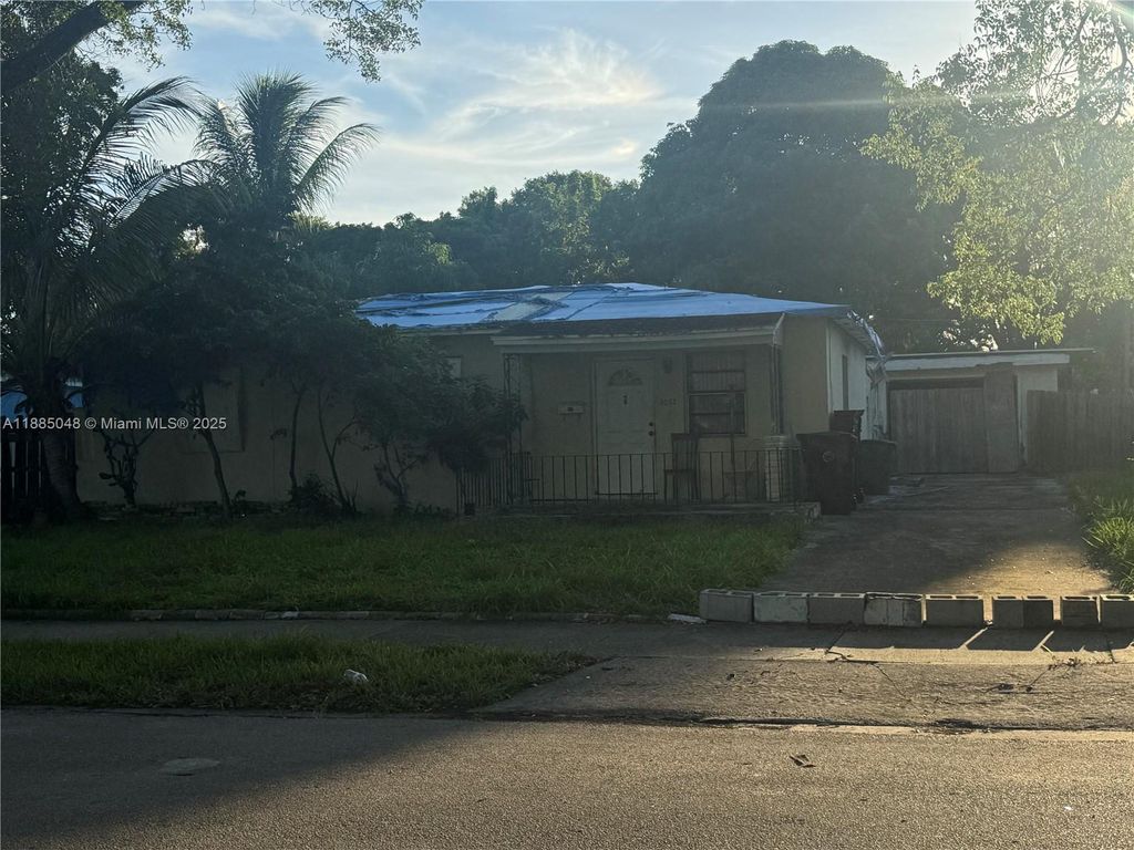 Photo of 3033 Clyde Rd, West Palm Beach, FL 33405 (MLS # A11885048)