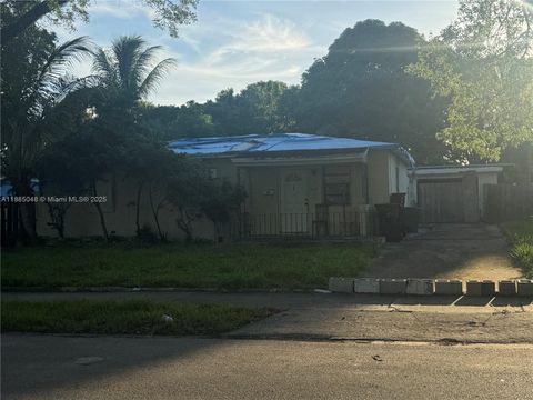 3033 Clyde Rd West Palm Beach FL 33405