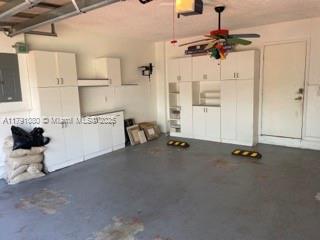 LAKES BY THE BAY SEC 10 - Residential Lease
