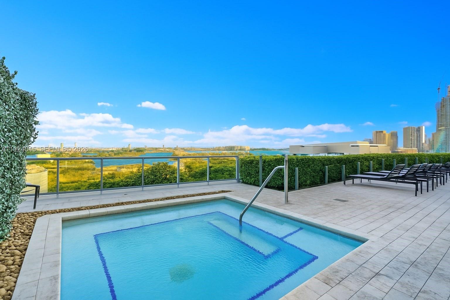 TEN MUSEUM PK RESIDENTIAL - Residential