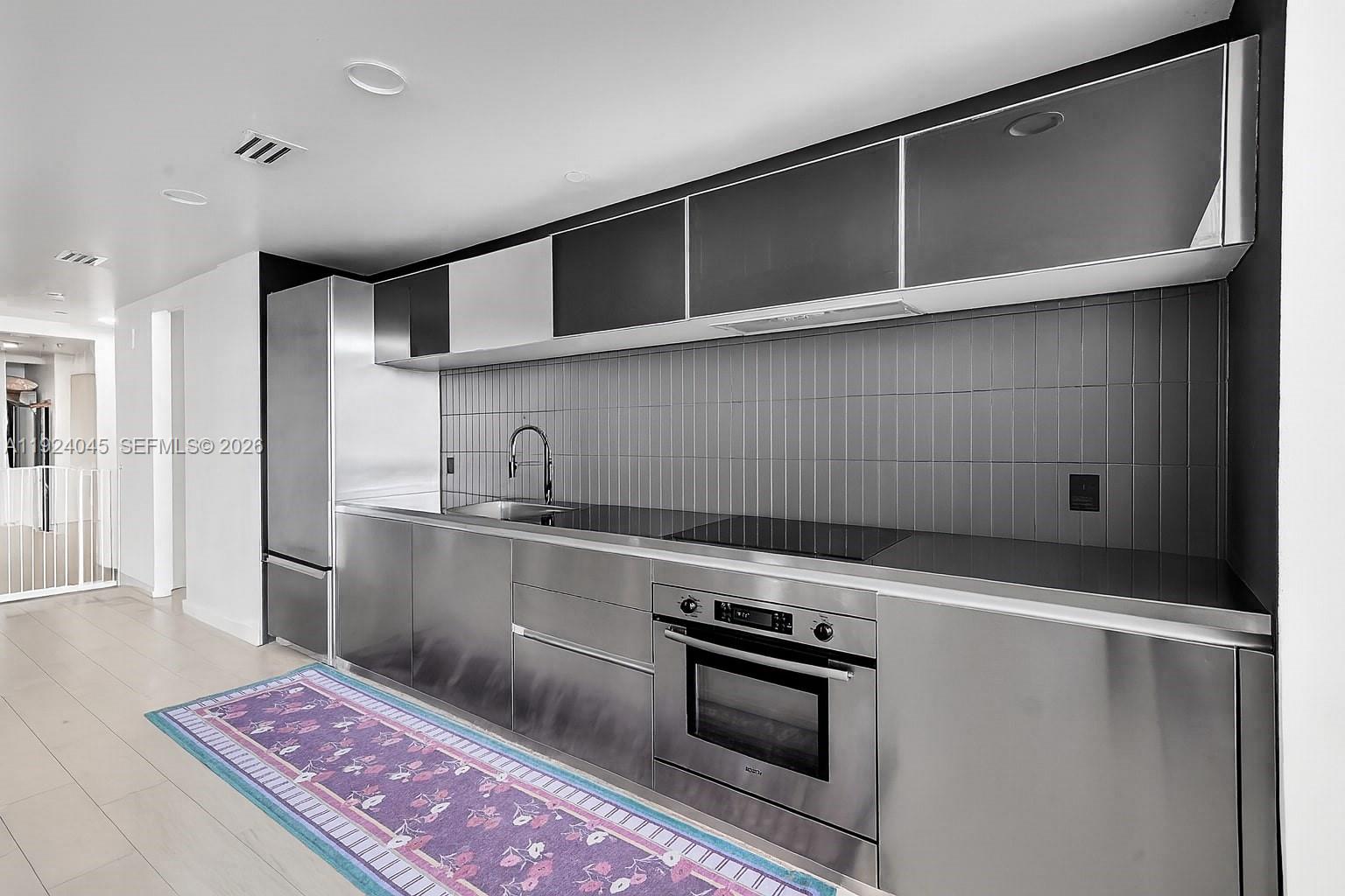 TEN MUSEUM PK RESIDENTIAL - Residential