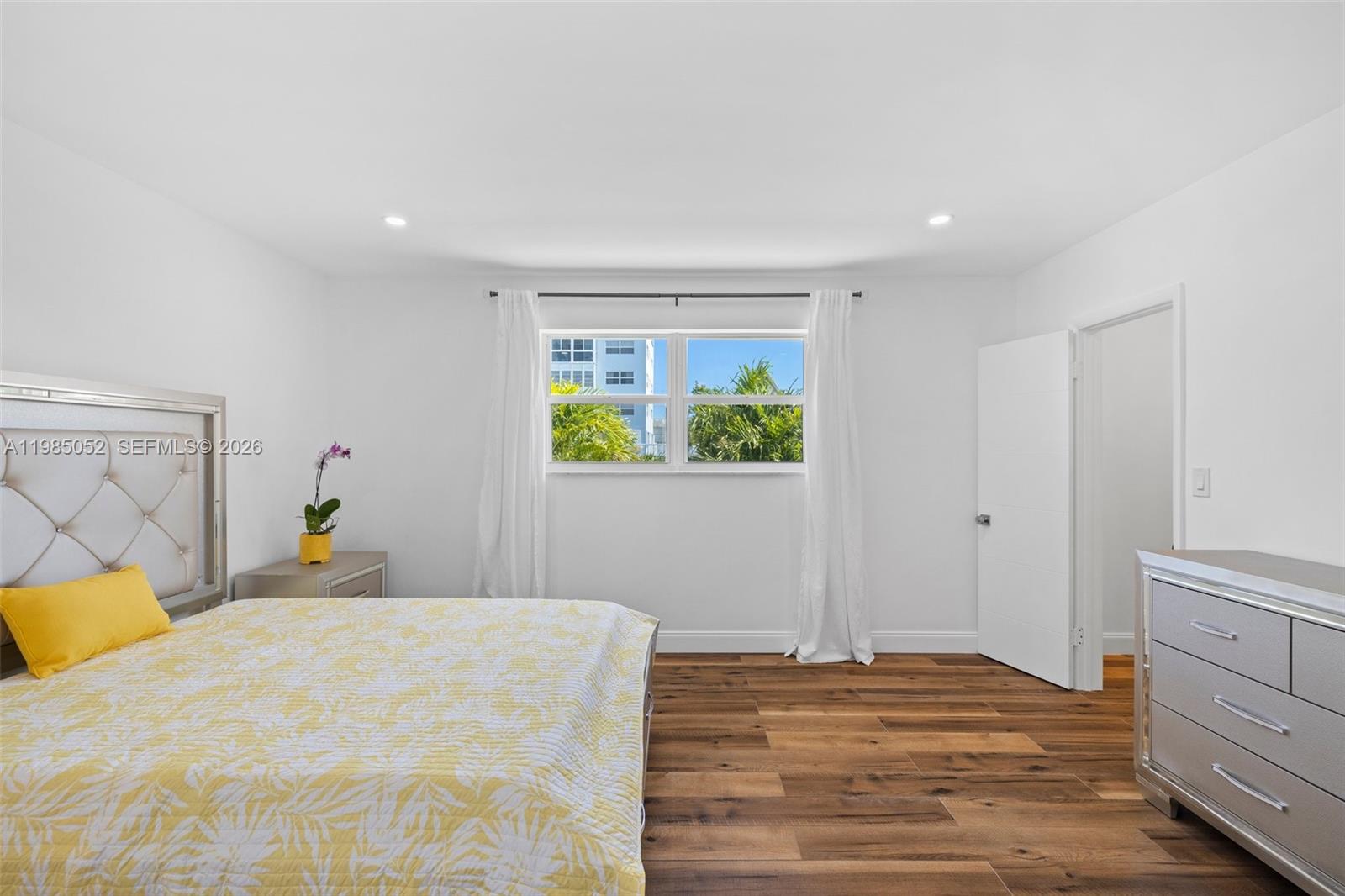 CORAL RIDGE COUNTRY CLUB - Residential