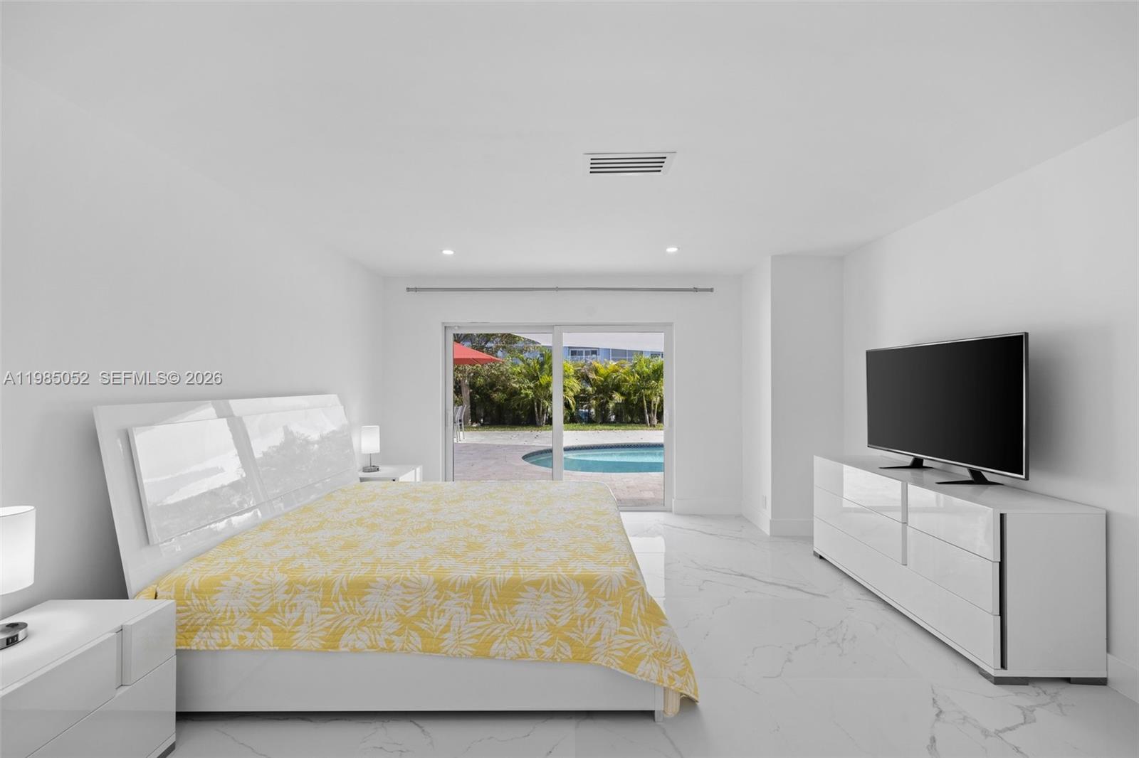 CORAL RIDGE COUNTRY CLUB - Residential