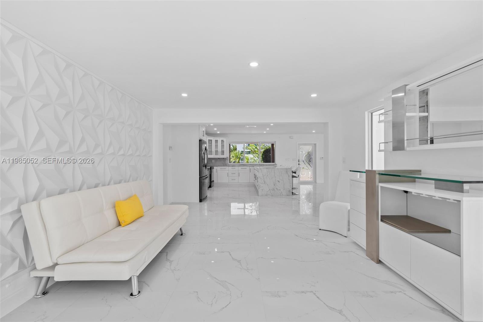 CORAL RIDGE COUNTRY CLUB - Residential