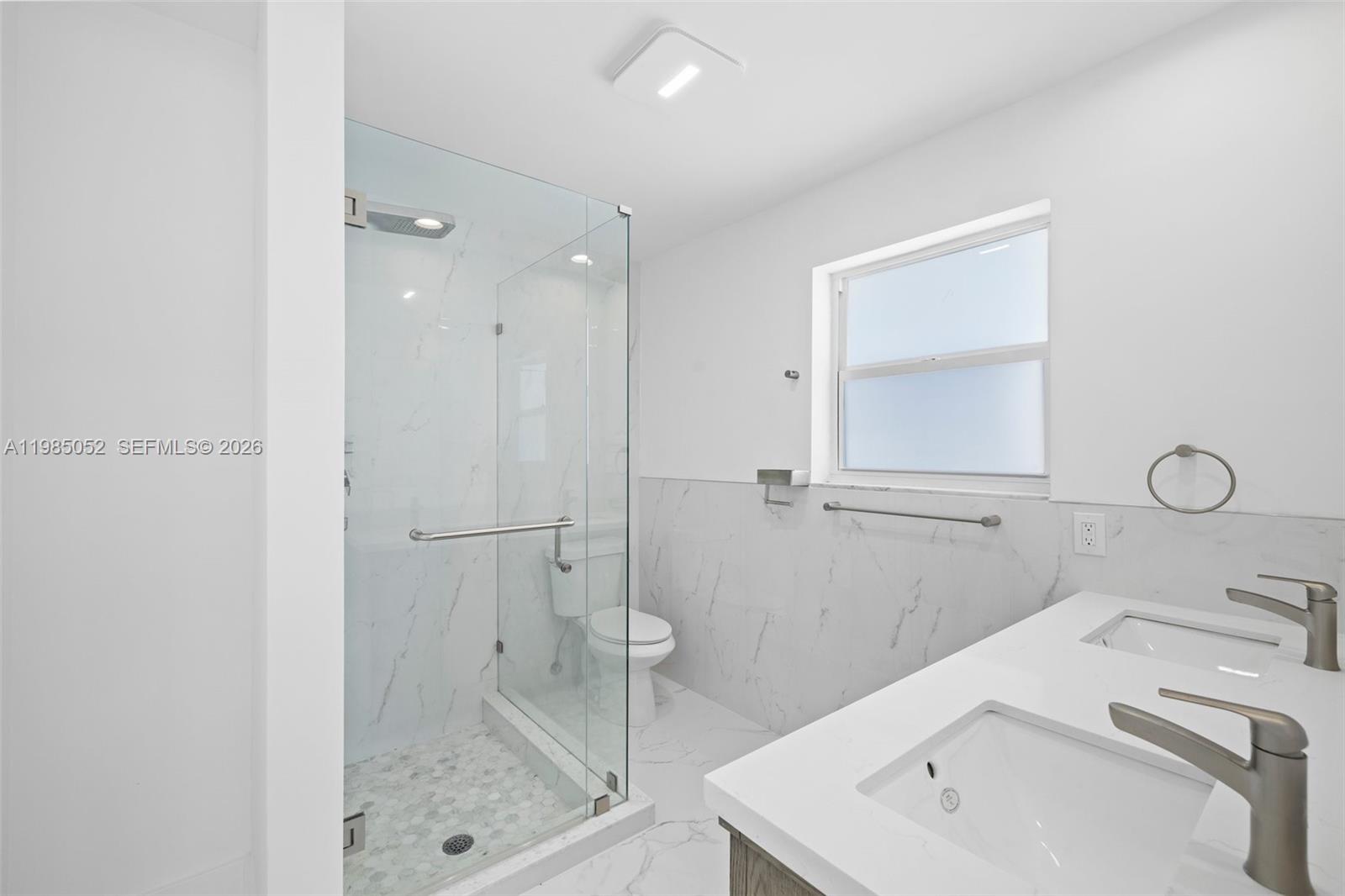 CORAL RIDGE COUNTRY CLUB - Residential