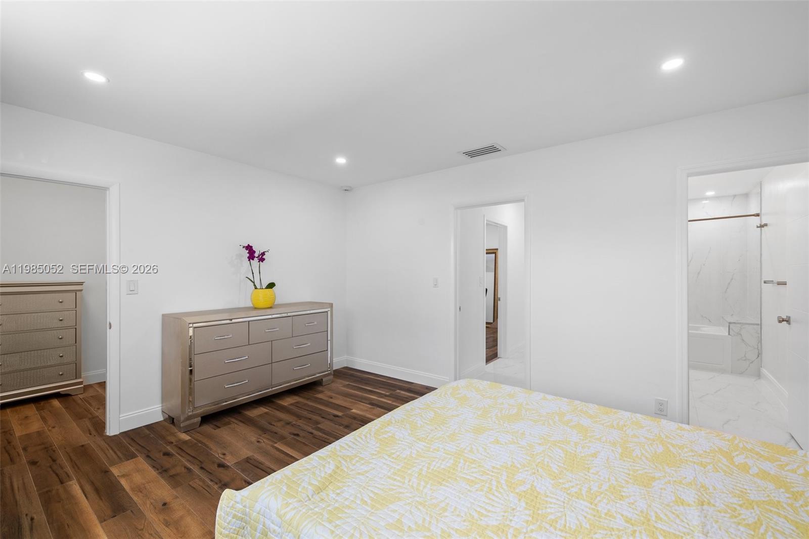 CORAL RIDGE COUNTRY CLUB - Residential