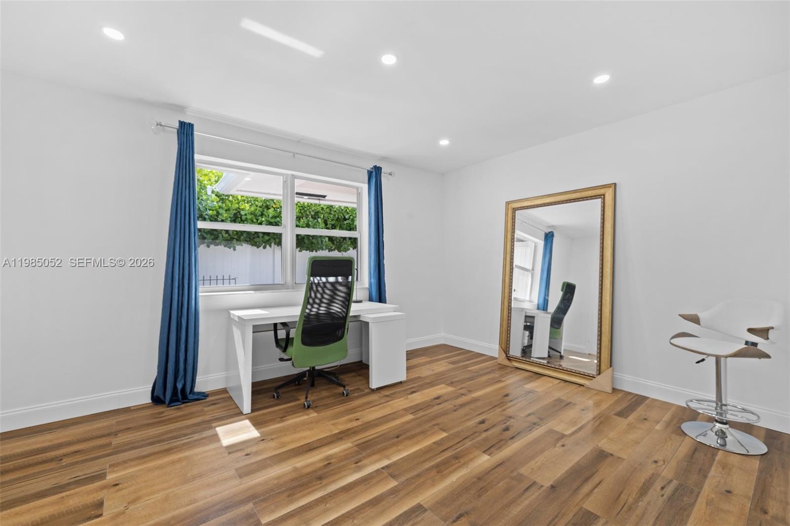 CORAL RIDGE COUNTRY CLUB - Residential